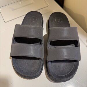 Lululemon Restfeel Sandal